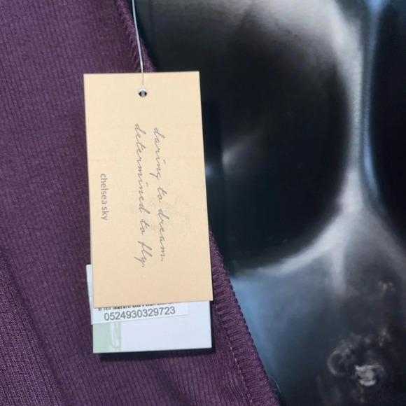 Chelsea Sky Long Sleeve Knit with Open Back Size M - Picture 5 of 6